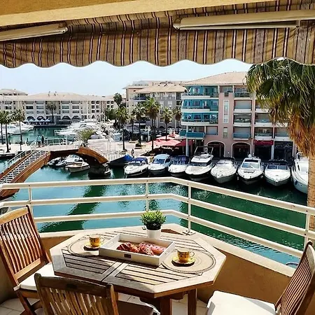 L Escapade T2 Port Apartment