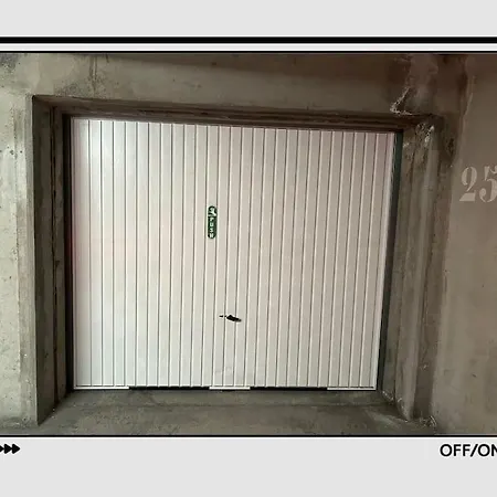 L Escapade T2 Port *